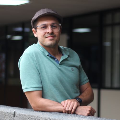 Dr. Carlos Merlo Zapata